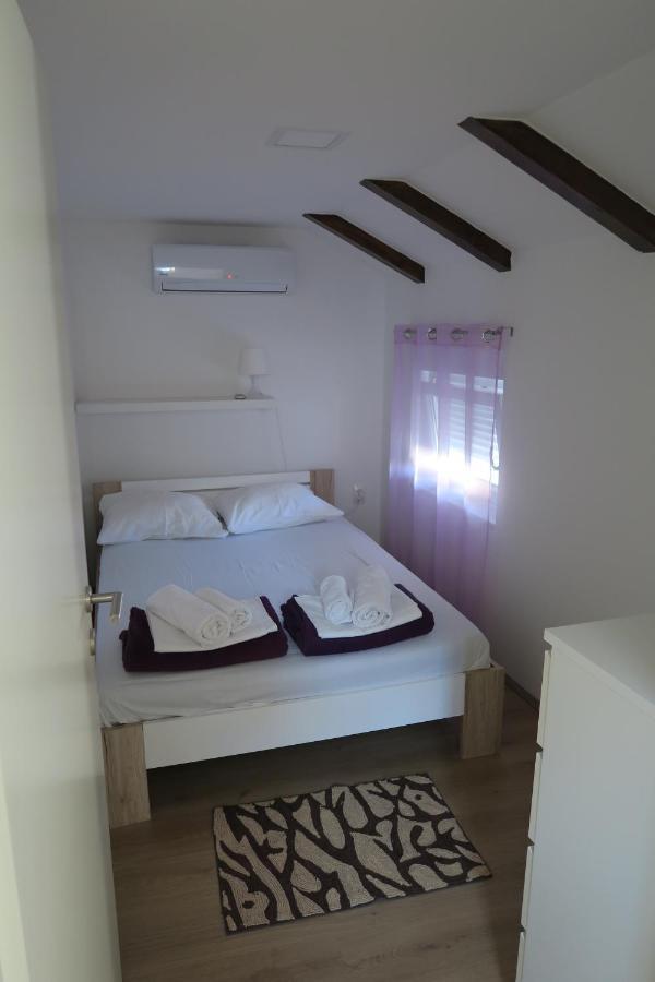 Holiday Home Ljubicic Baška Exterior foto